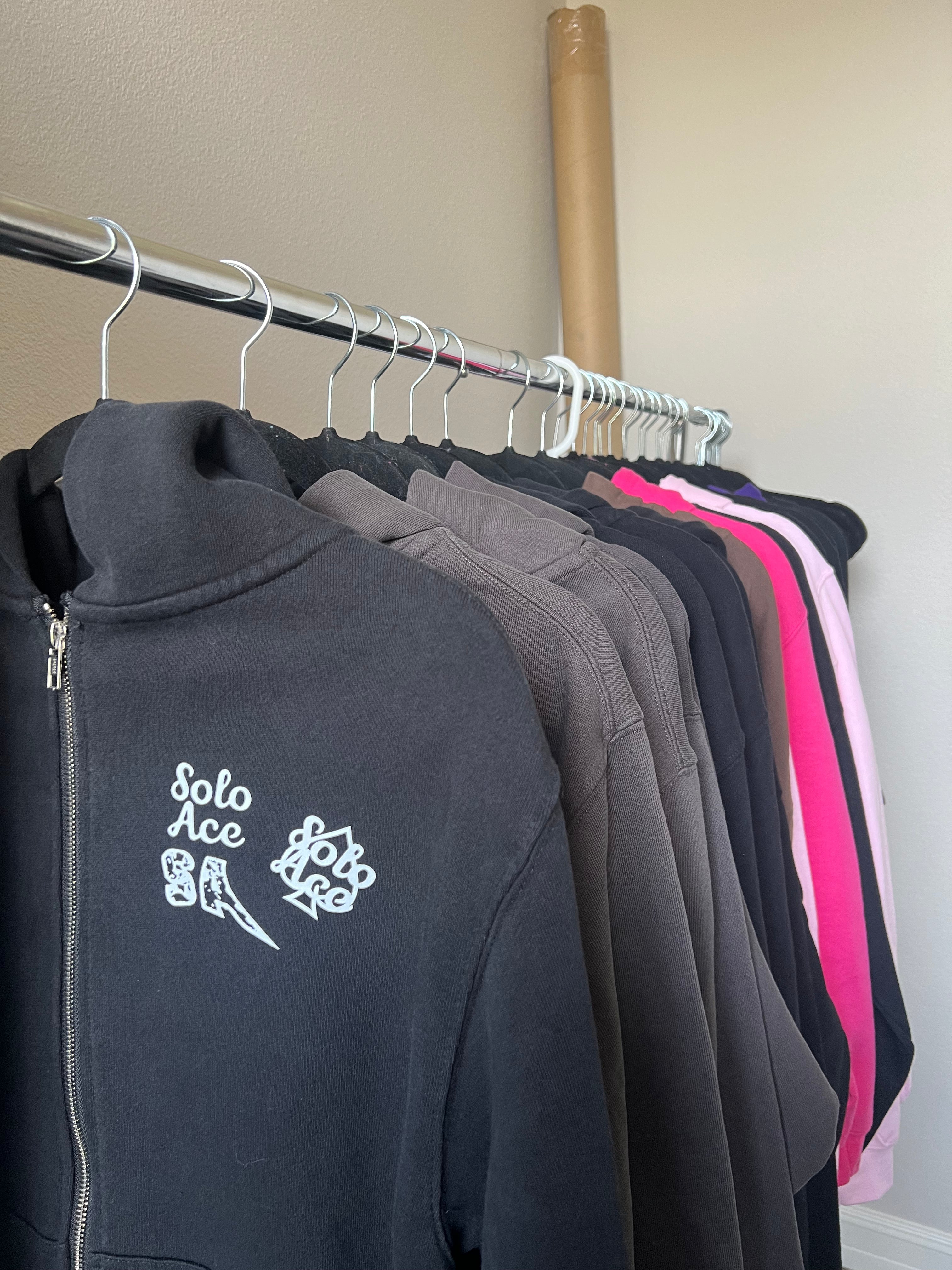SOLOACE ZIP UPS