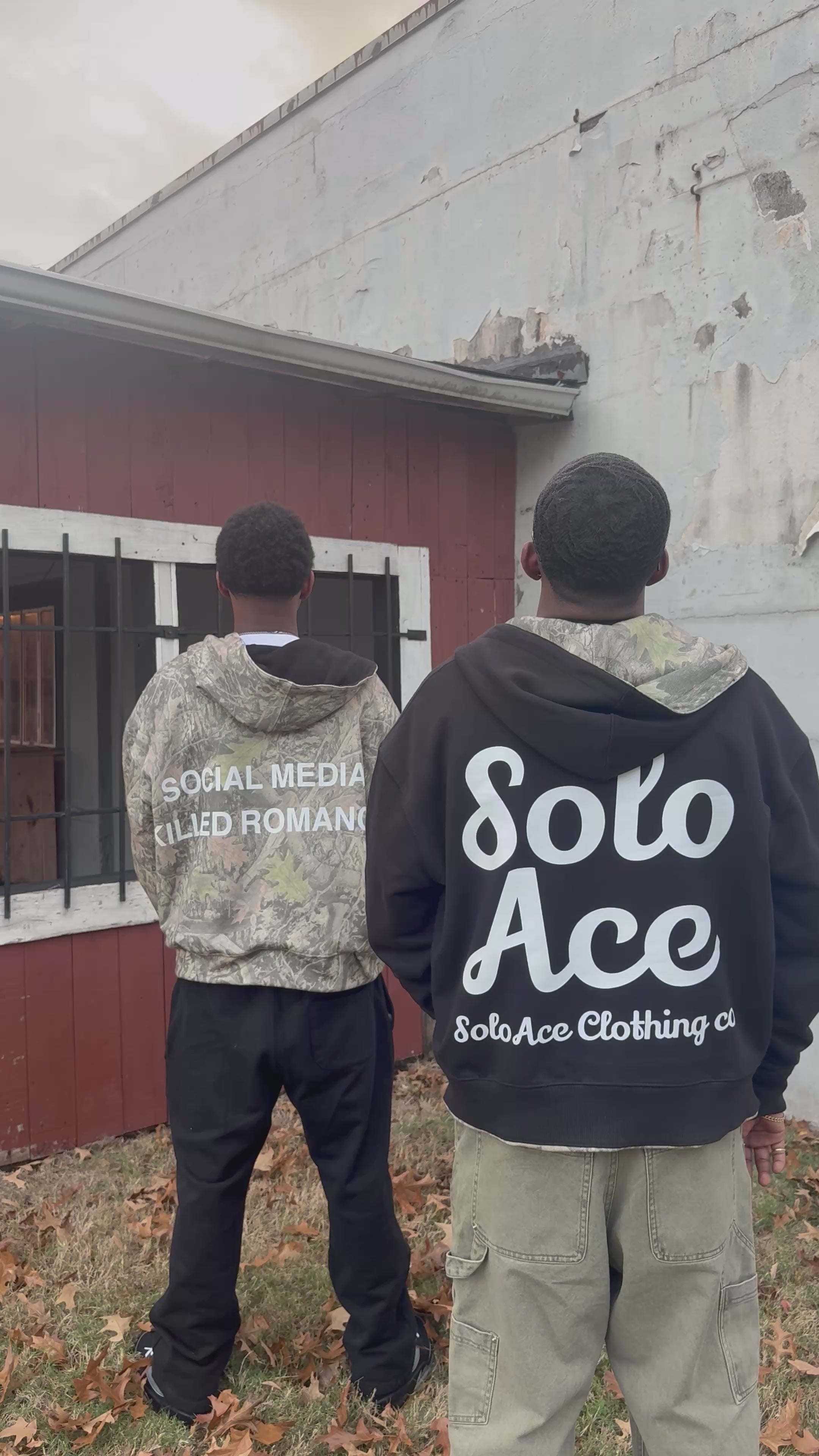 REVERSIBLE CAMO ZIP UP